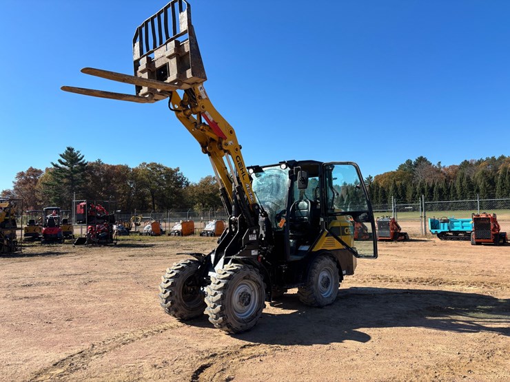 #1894-•-2023-gehl-al550-wheel-loader-image-23