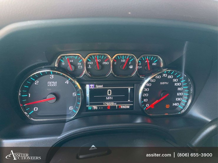 2015-chevrolet-silverado-1500-high-country-image-43