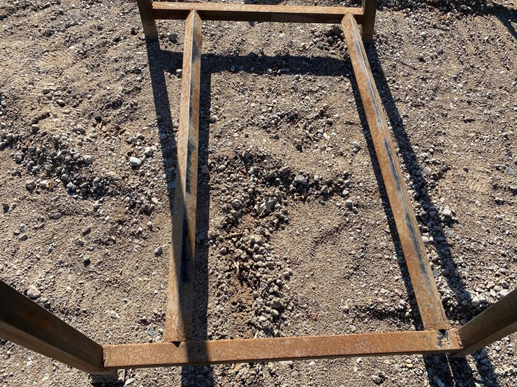 #6951-•-welded-steel-tire-rack-image-5
