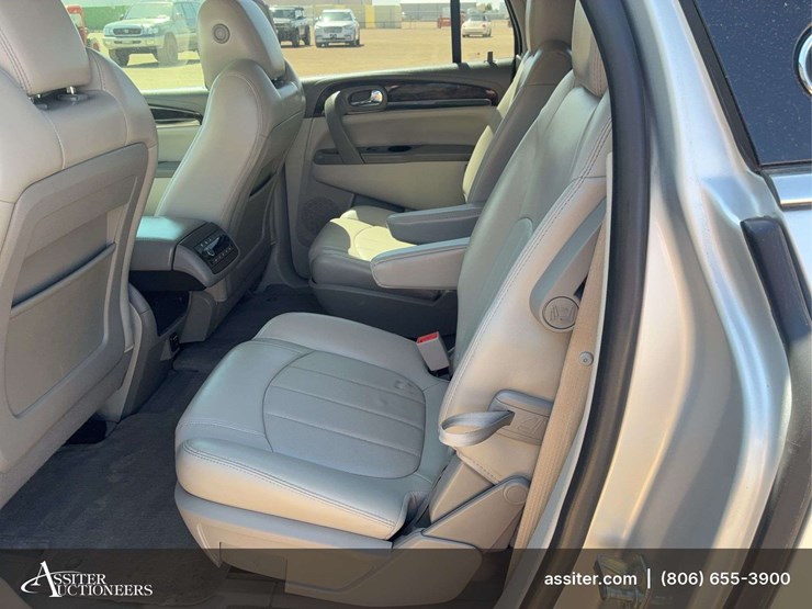 2015-buick-enclave-image-11