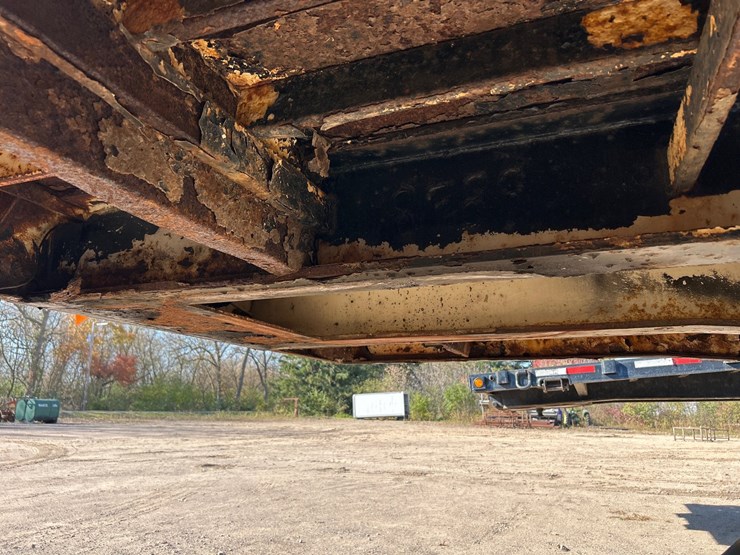 #6916-•-1997-landoll-tri-axle-flatbed-semi-trailer-(wi-title-in-delay)-image-8