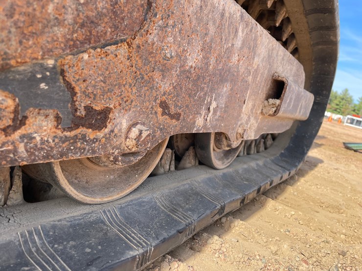 #1863-•-2017-bobcat-t450-tracked-skid-steer-image-18