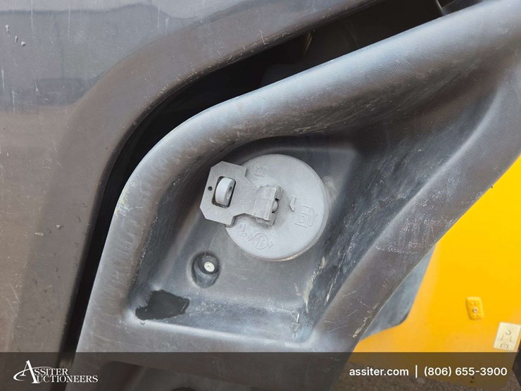 caterpillar-th514d-image-7