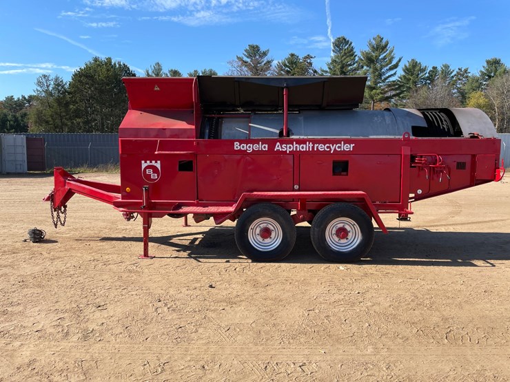 #1932-•-bagela-asphalt-recycler-#10-(no-title)-image-8