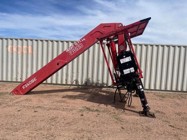 #3755-•-fassi-f240se-knuckle-boom-crane-image-2