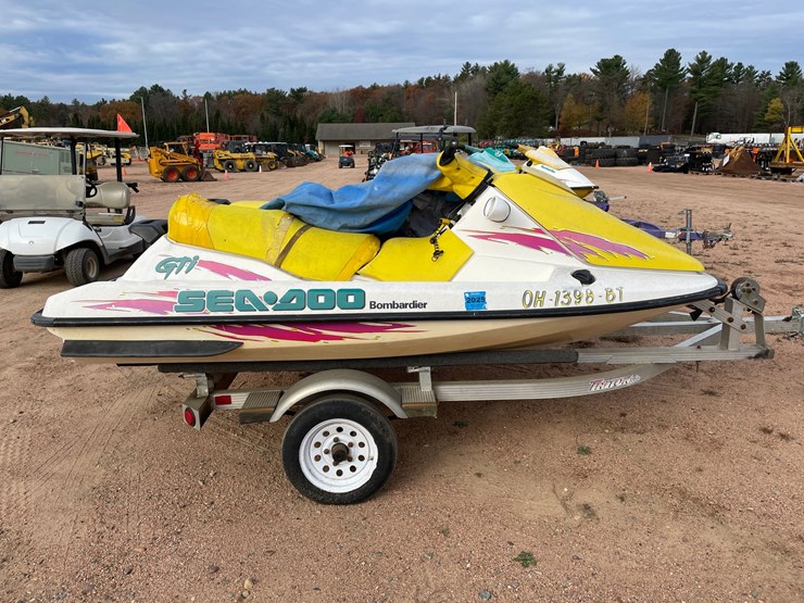 #1028-•-(2)-bombardier-sea-doo-jet-ski-with-triton-trailer-(no-registration-card)-image-36