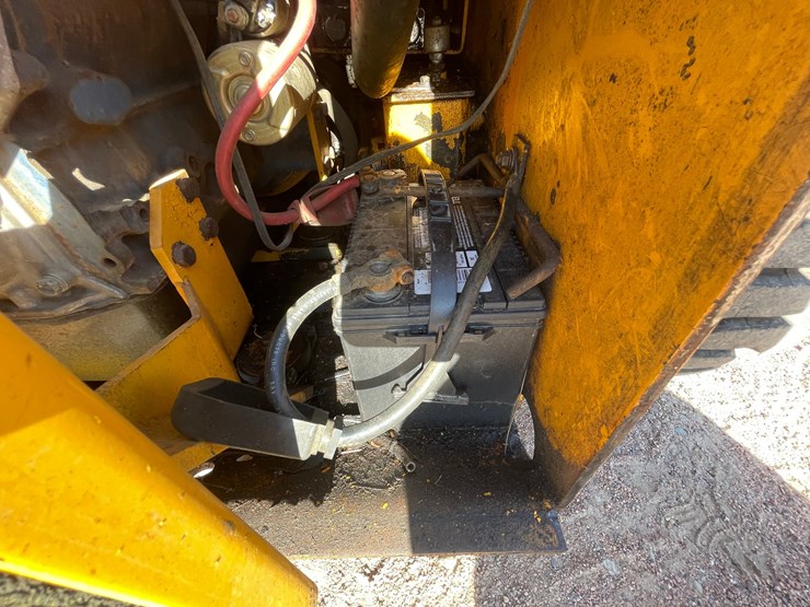 #1088-•-hydra-mac-1300-wheeled-skid-steer-image-28