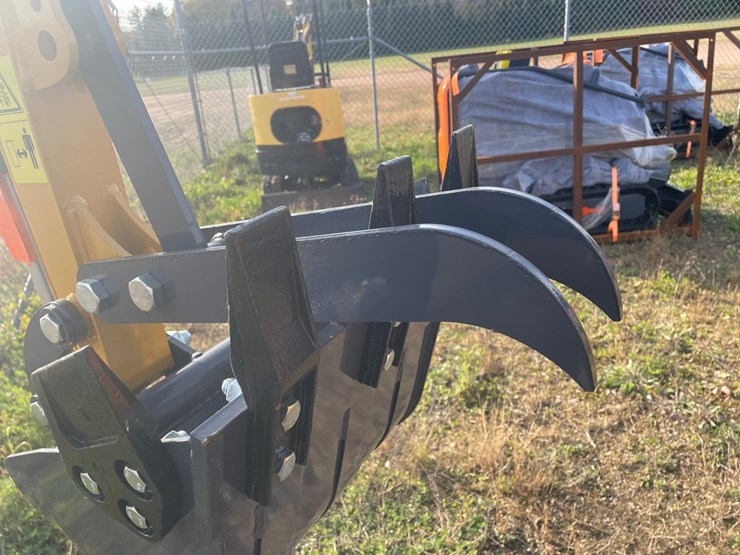 #3223-•-2026-cfg-mx20r-mini-excavator-image-12