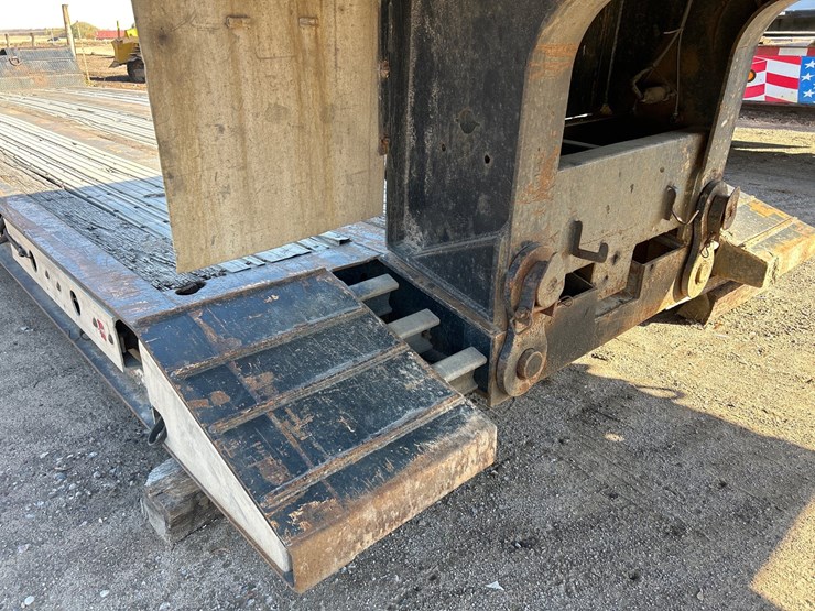 #6917-•-2005-xl-60-mfg-tandem-axle-detachable-gooseneck-lowboy-semi-trailer-(has-wi-title)-image-26