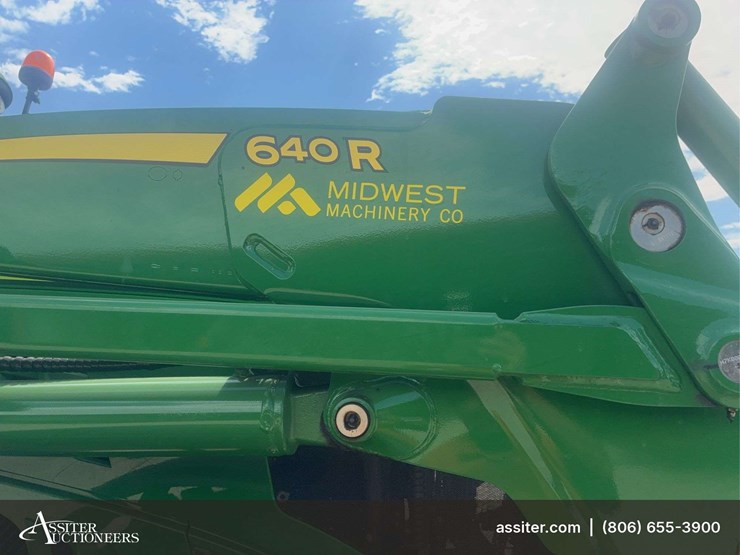 2022-john-deere-r-image-11