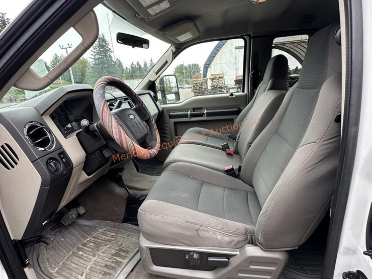 2010-ford-f-250-super-duty-4x4-pickup-image-47
