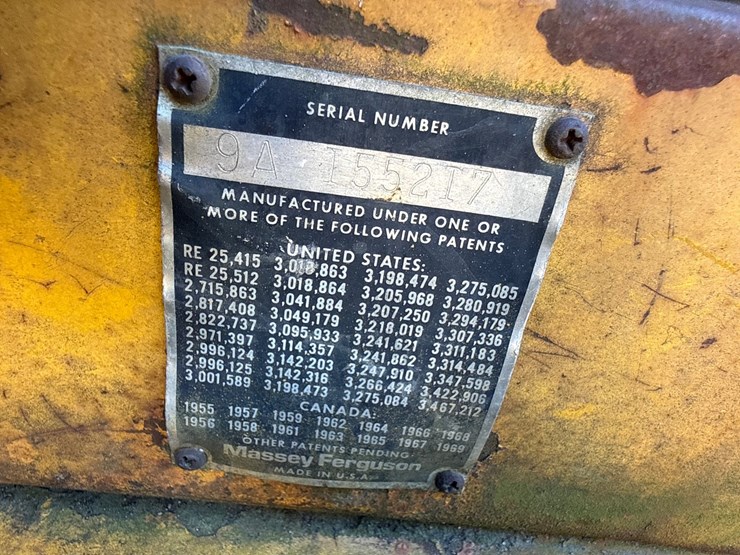 #6925-•-massey-ferguson-mf-30-industrial-tractor-with-front-loader-and-rear-box-scraper-image-9