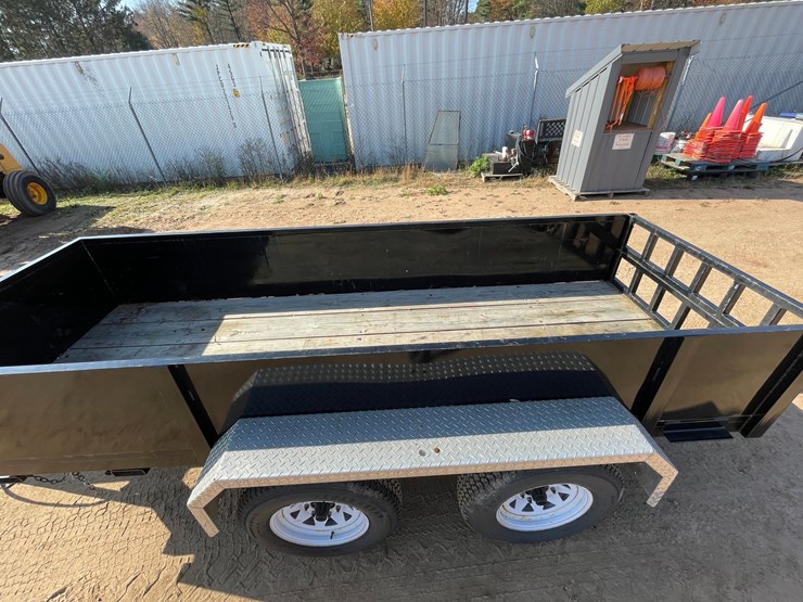 #1915-•-tandem-axle-utility-trailer-with-sides-(no-title)-image-19