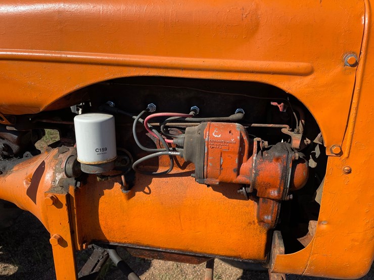 #1950-•-allis-chalmers-b-wide-tractor-image-39