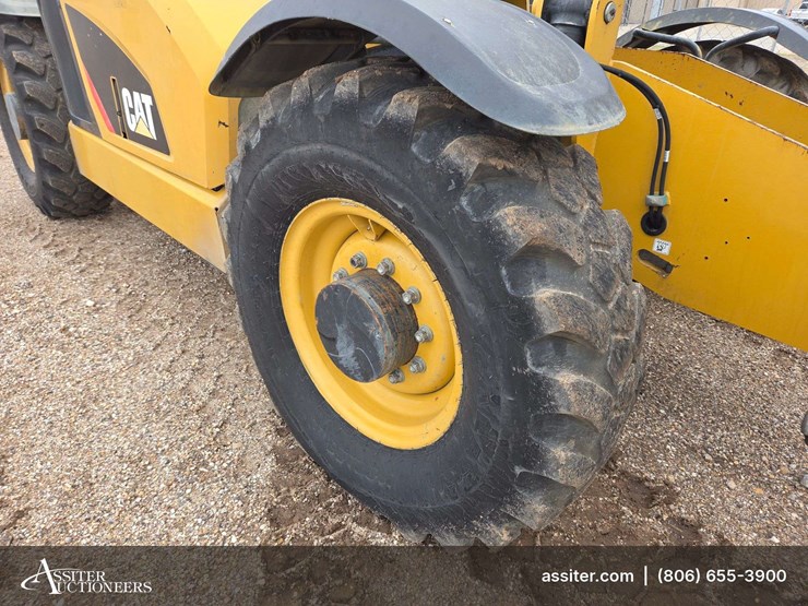 caterpillar-th514d-image-26