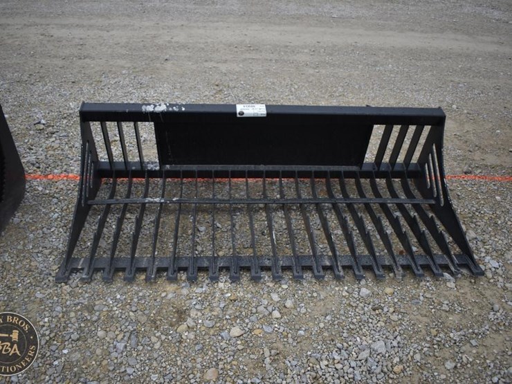 78inch-rock-bucket-attachment-48934-image-1