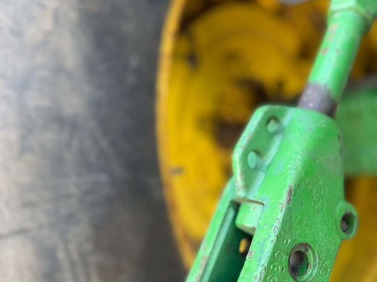 1980-john-deere-4440-tractor,-7,995-hours,-540-and-small-1000pto,-front-fuel-tank,-full-rack-front-weights,-hammer-strap,-side-step,-quad-range,-18.4x38,-quick-hitch,-2-remotes,-s/n--4440w037072-image-14