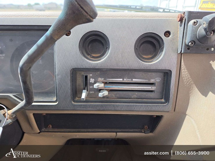 1993-gmc-3500-image-18
