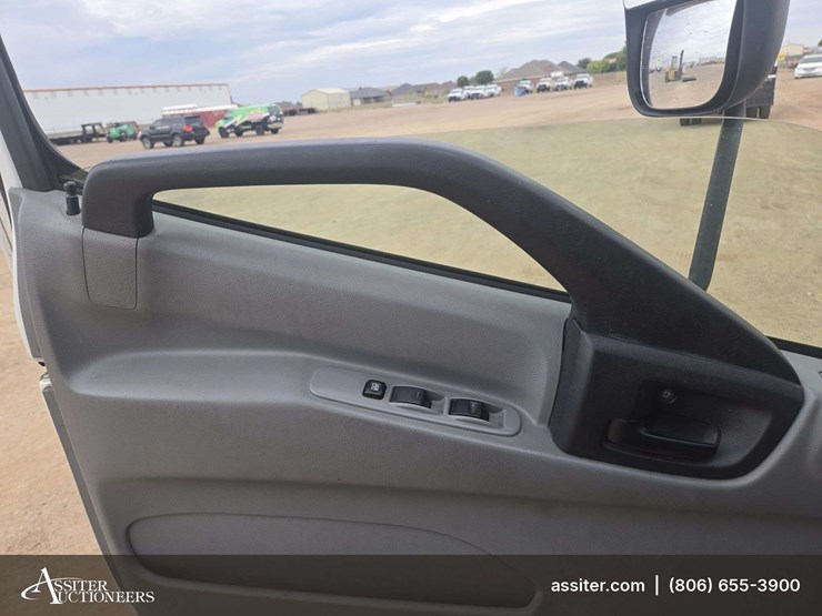 2019-hino-195-cab-over-engine-/-single-box-truck-image-10