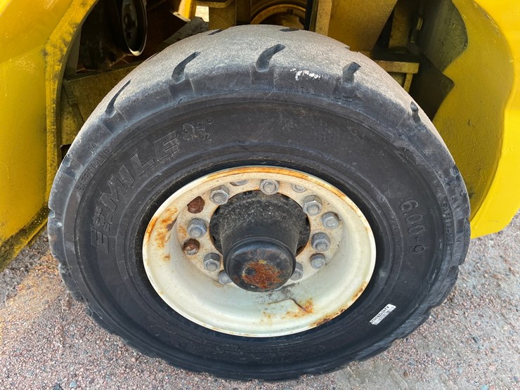 #1882-•-2022-yale-40ux-glp040ux-lp-forklift-image-13