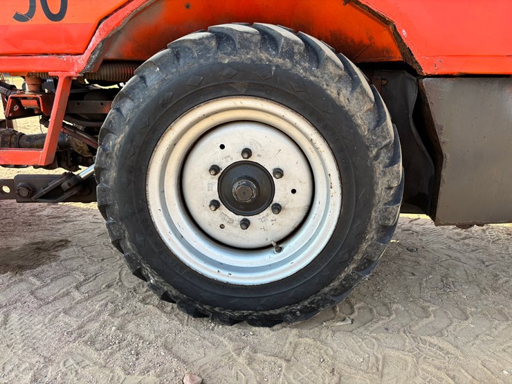 #1018-•-holder-c9.88h-articulated-tractor-with-snow-blower-image-17