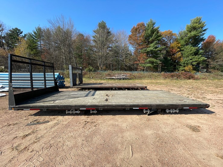 #3796-•-20'-flatbed-truck-body-image-8