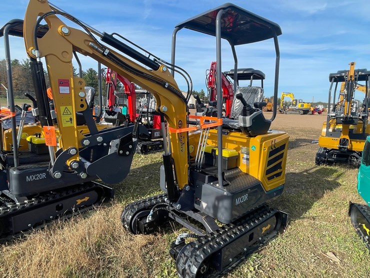 #3225-•-2026-cfg-mx20r-mini-excavator-image-1
