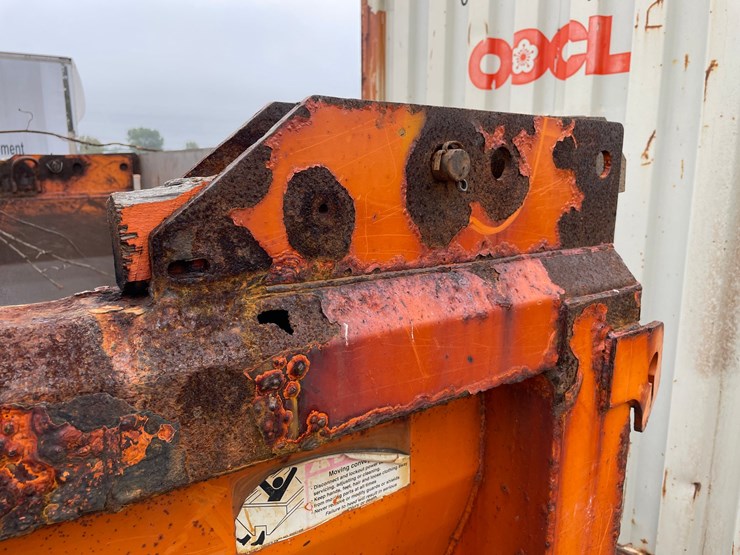 #3729-•-16'-salter-and-sand-box-with-conveyor-bottom-image-19