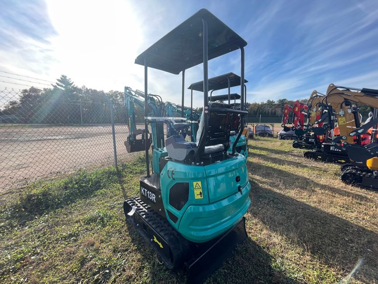 #3231-•-2026-cfg-kt13r-mini-excavator-image-4
