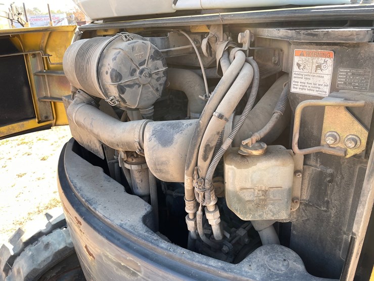 #1904-•-2011-new-holland-e50b-midi-excavator-image-22