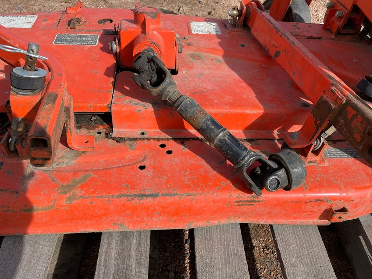 #1019-•-kubota-f2400-4wd-tractor-with-attachments-image-97
