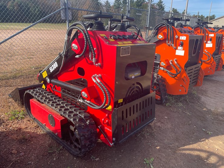 #3212-•-2026-skid-steer-loader-image-7