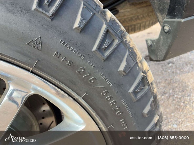 2015-chevrolet-silverado-1500-high-country-image-58