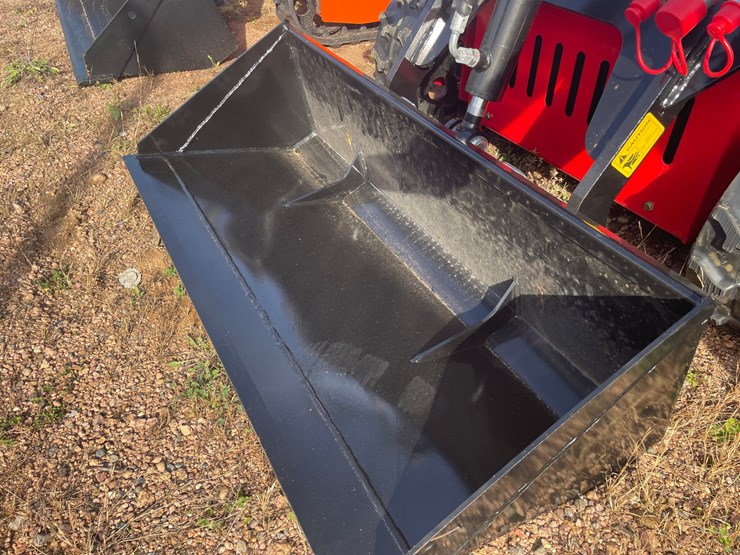 #3212-•-2026-skid-steer-loader-image-11