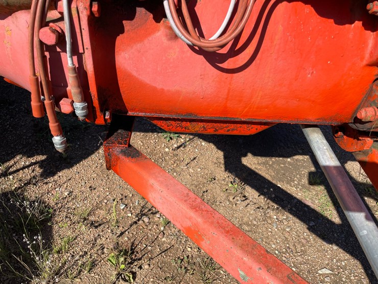 #1951-•-allis-chalmers-b-wide-tractor-image-40