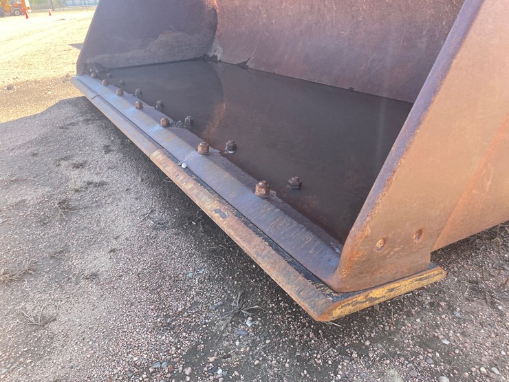 #1748-•-2001-case-721c-wheel-loader-image-11