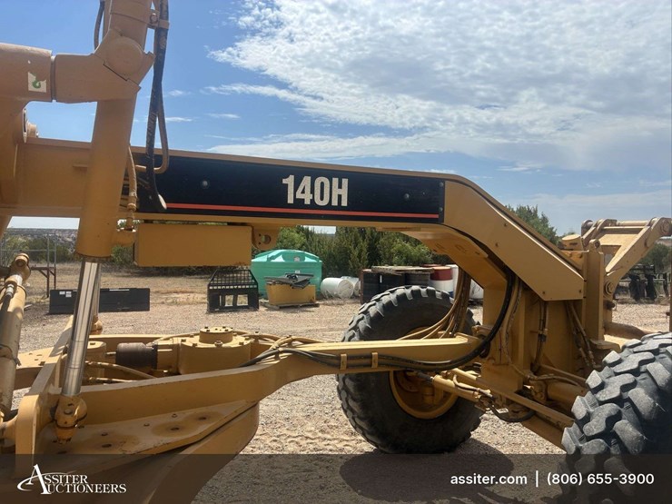 2002-caterpillar-140h-image-5