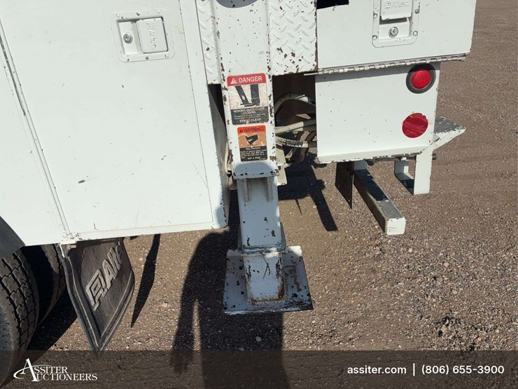 2009-international-workstar-7400-image-9