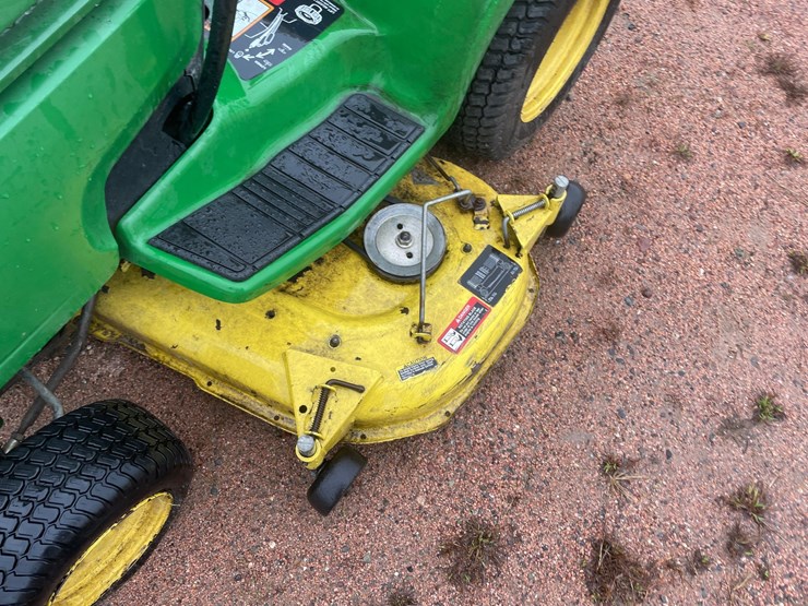 #1010-•-john-deere-gt245-riding-lawn-mower-image-54