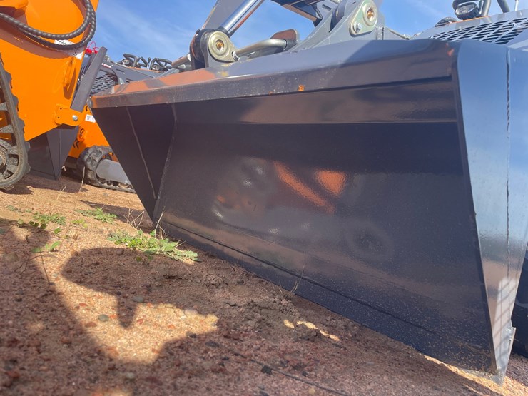 #3207-•-2026-landhonor-lhr-me380r3a-mini-skid-steer-loader-image-9