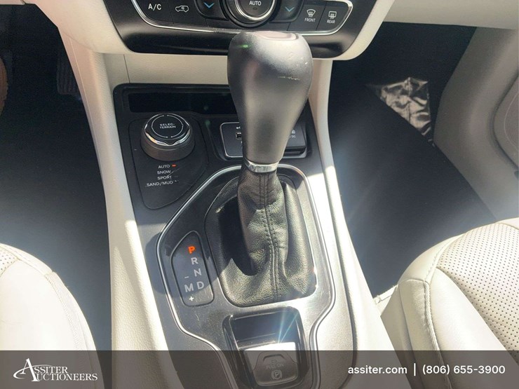 2020-jeep-cherokee-limited-image-16