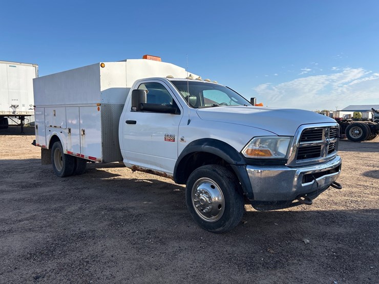 #6901-•-2011-ram-5500-heavy-duty-service-truck-(has-wi-title)-image-7