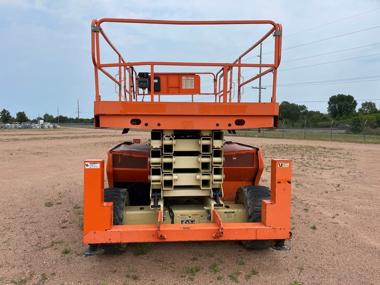 #1859-•-2015-jlg-4394rt-4x4-scissor-lift-image-2