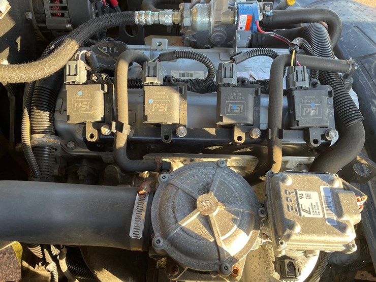 #1882-•-2022-yale-40ux-glp040ux-lp-forklift-image-22