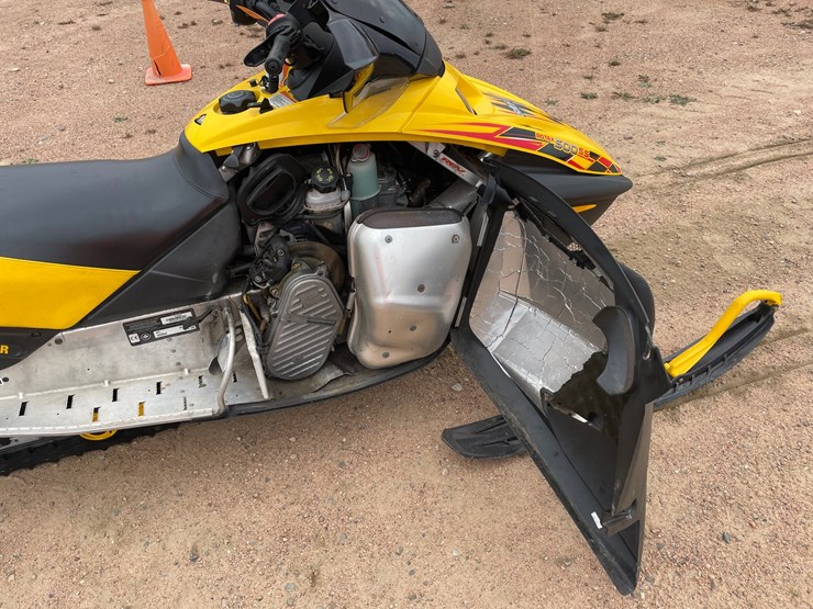 #1053-•-2004-mxz-500ss-ski-doo-snowmobile-(has-current-reg.-card)-image-21