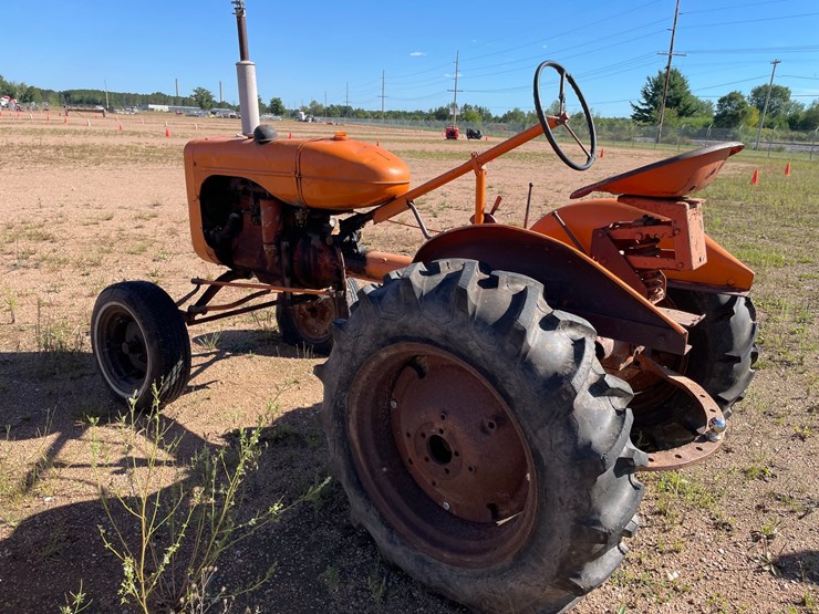 #1950-•-allis-chalmers-b-wide-tractor-image-16