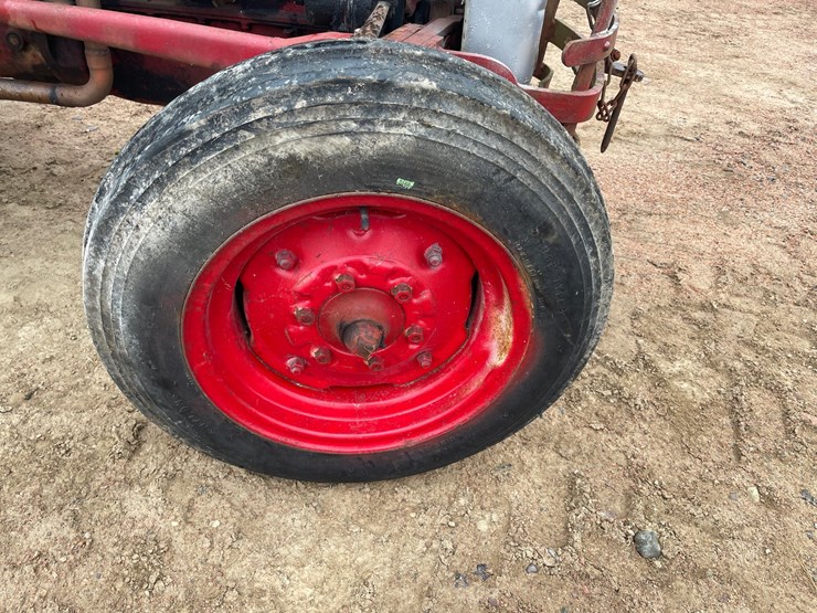 #1856-•-ford-tractor-image-25