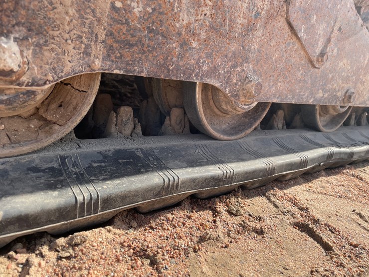 #1863-•-2017-bobcat-t450-tracked-skid-steer-image-28