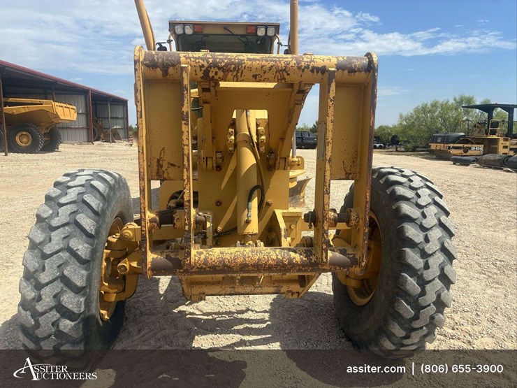 2002-caterpillar-140h-image-8
