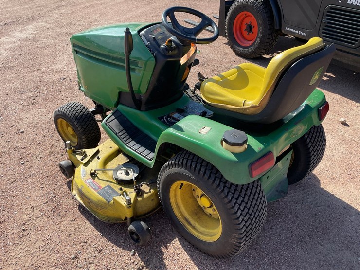 #1010-•-john-deere-gt245-riding-lawn-mower-image-8
